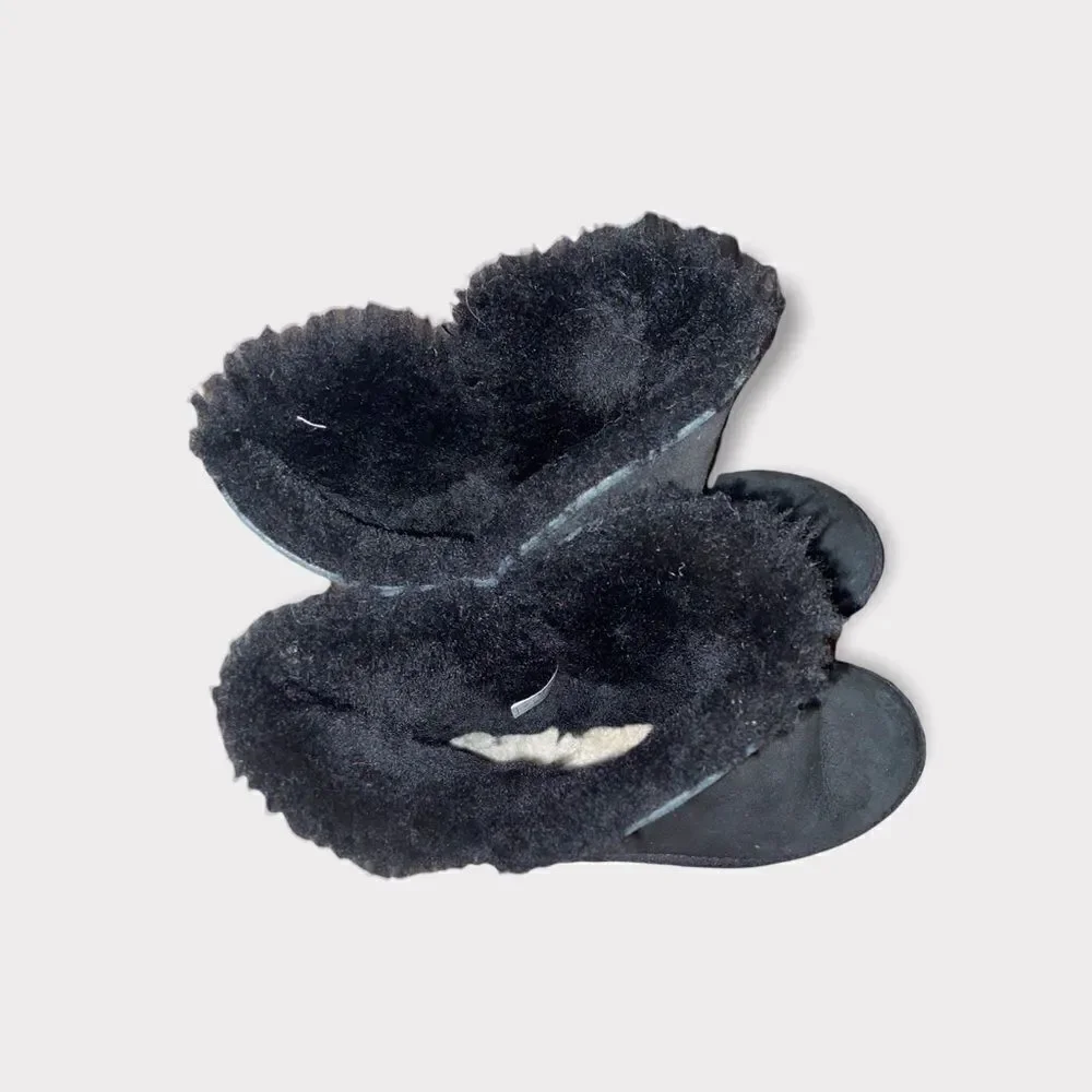 Lamo Black  Suede Winter Boots Size 9